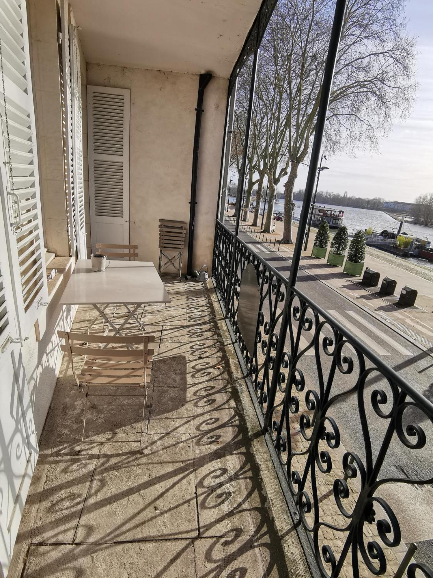 Appart Gite Les Oiseaux- Face Loire Quai Du Chatelet オルレアン エクステリア 写真